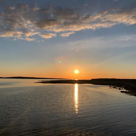 Solbakke Hvaler - Modern Close To Sea 펜션 *